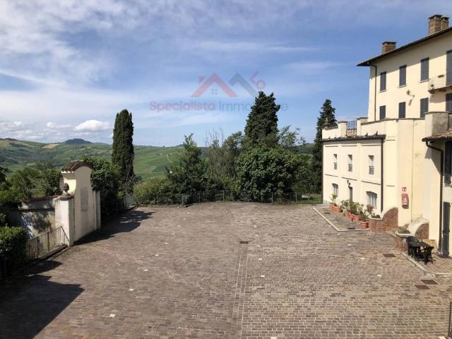 Appartamento in vendita a Castana, Lombardia