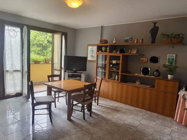 Appartamento in vendita a Castano Primo, Milano
