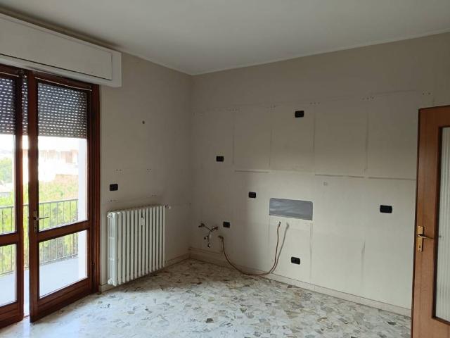 Appartamento in vendita a Castano Primo, Lombardia
