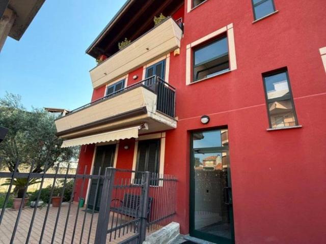 Appartamento in vendita a Castano Primo, Lombardia
