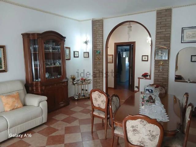 Appartamento in vendita a Casteggio, Lombardia