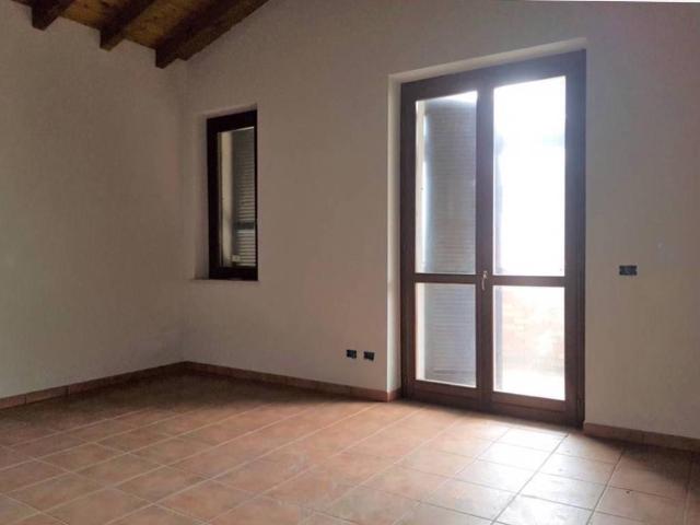 Appartamento in vendita a Casteggio, Lombardia