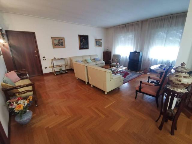 Appartamento in vendita a La Chiusa, Casteggio