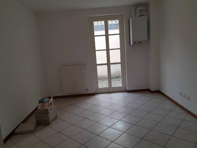 Appartamento in vendita a Casteggio, Lombardia