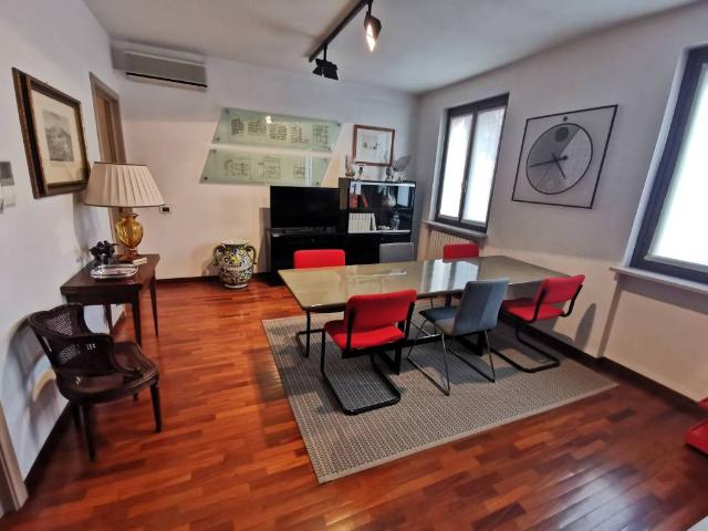 Appartamento in vendita a Casteggio, Lombardia
