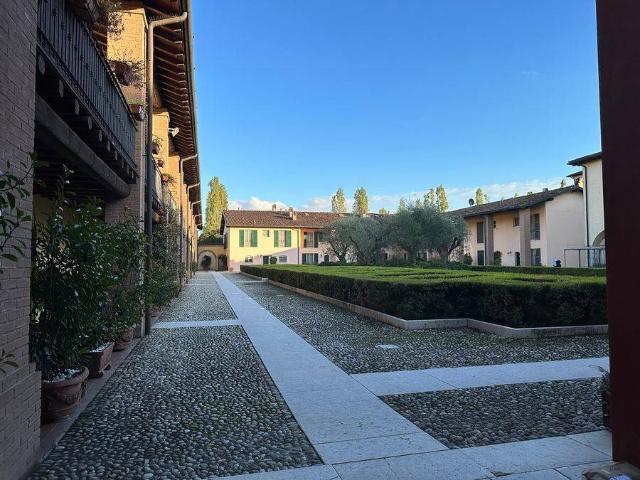 Appartamento in vendita a Castegnato, Lombardia