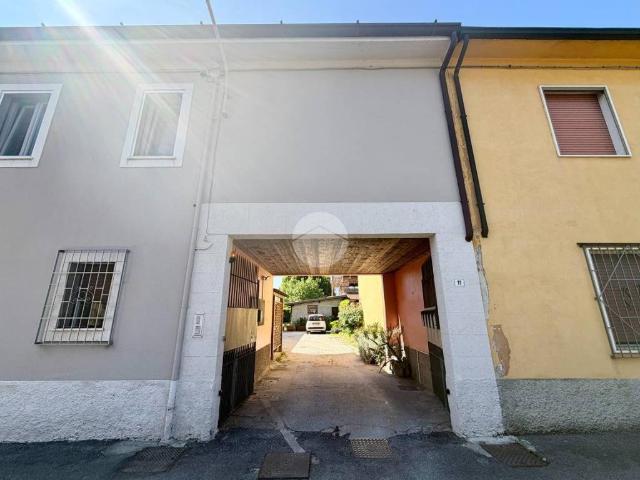 Appartamento in vendita a Castegnato, Lombardia