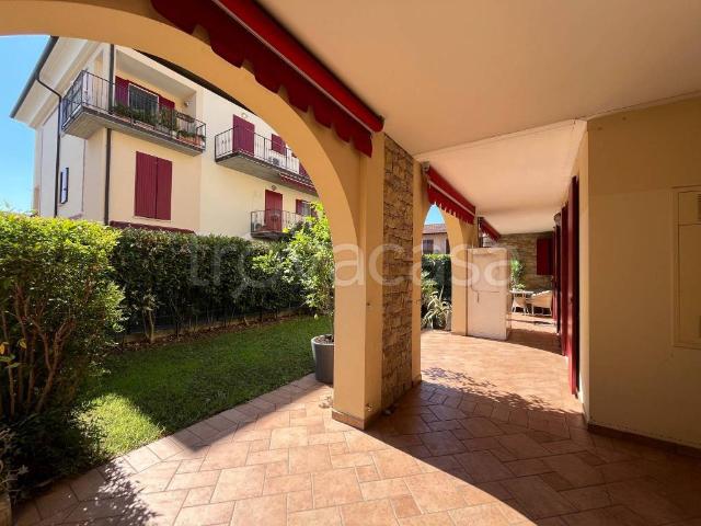 Appartamento in vendita a Castegnato, Lombardia