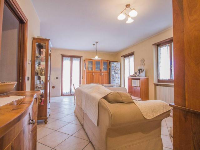 Appartamento in vendita a Azzano, Castel D'azzano