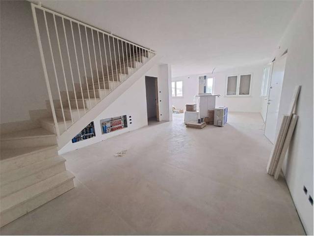 Appartamento in vendita a Castel d'Azzano, Verona