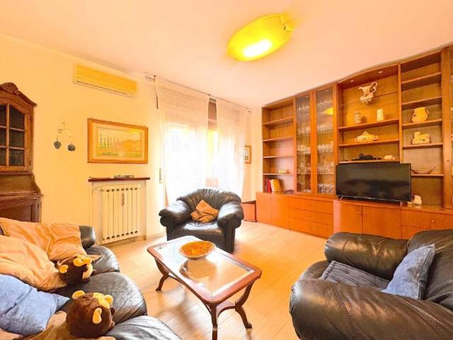 Appartamento in vendita a Castel D'azzano, Veneto
