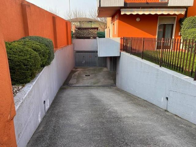 Appartamento in vendita a Azzano, Castel D'azzano