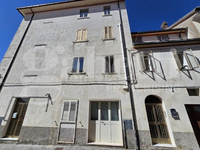 Appartamento in vendita a Castel Del Giudice, Molise