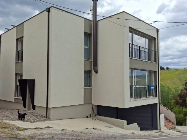 Appartamento in vendita a Sambuco, Marche
