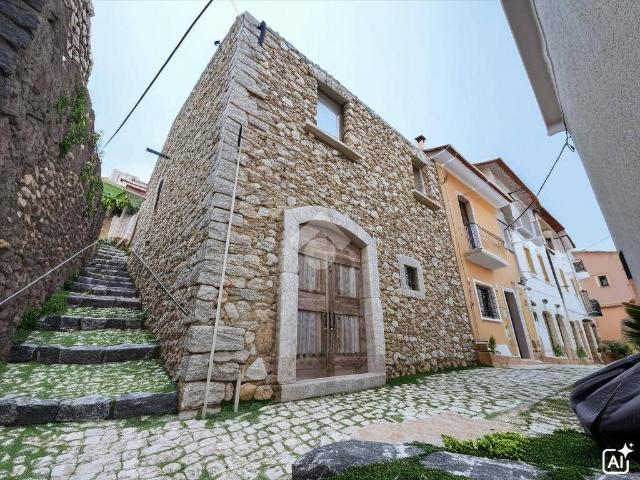 Appartamento in vendita a Castel Di Sangro, Abruzzo