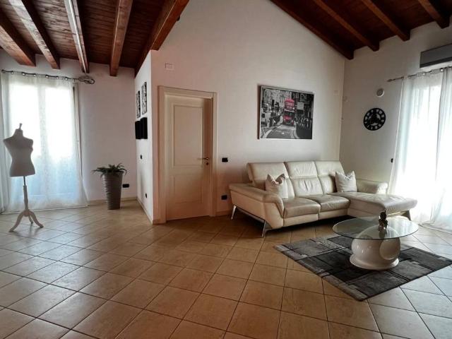 Appartamento in vendita a Castel Goffredo, Lombardia