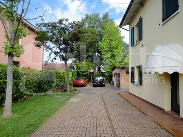 Villa Indipendente in vendita a Unione Reno Galliera, Castel Maggiore