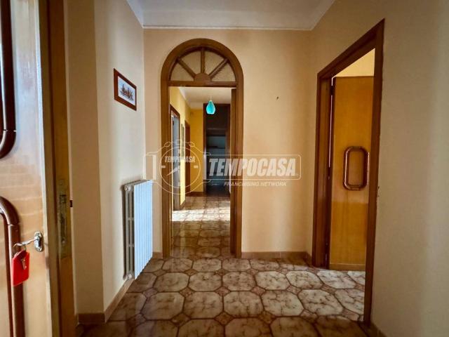 Appartamento in vendita a Castel Morrone, Campania
