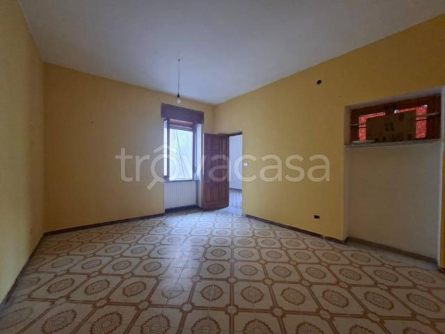 Appartamento in vendita a Castel Morrone, Campania