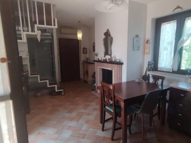 Appartamento in vendita a Castel Ritaldi, Umbria