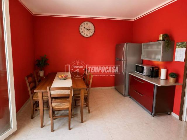 Appartamento in vendita a Castel San Giovanni, Reggio Emilia