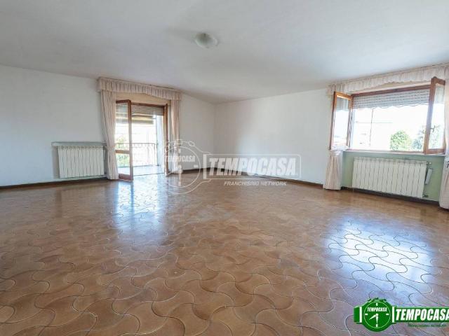 Appartamento in vendita a Castel San Giovanni, Reggio Emilia