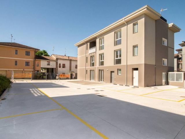 Appartamento in vendita a Castel San Giovanni, Reggio Emilia