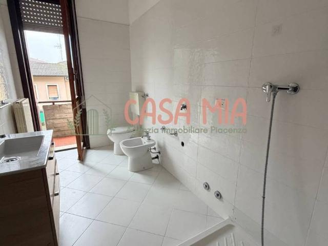 Appartamento in vendita a Castel San Giovanni, Reggio Emilia