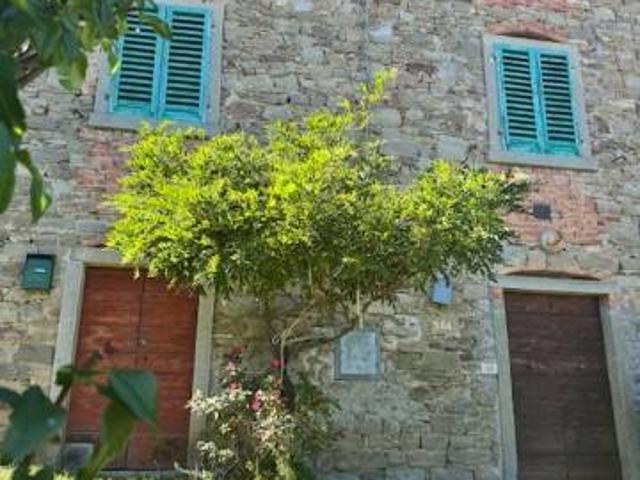 Appartamento in vendita a Castel San Niccolò, Toscana
