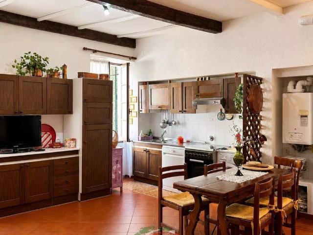 Appartamento in vendita a Castel Vittorio, Liguria