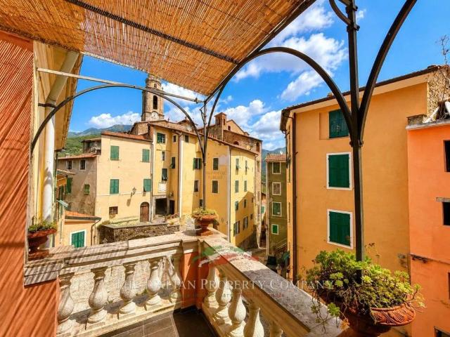 Appartamento in vendita a Castel Vittorio, Liguria