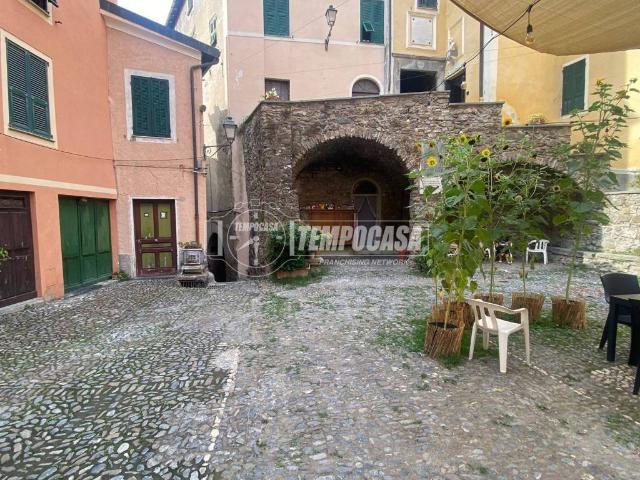 Appartamento in vendita a Castel Vittorio, Liguria