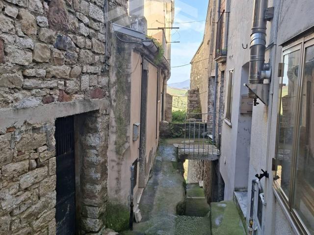 Appartamento in vendita a Lupara, Molise