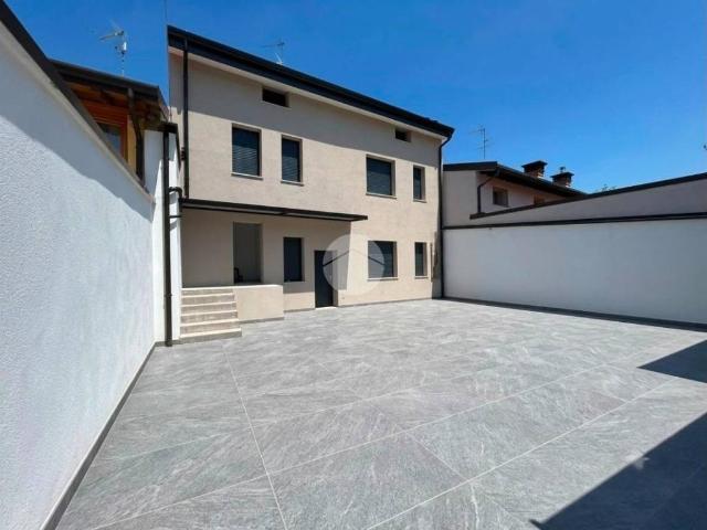 Appartamento in vendita a Castelcovati, Lombardia