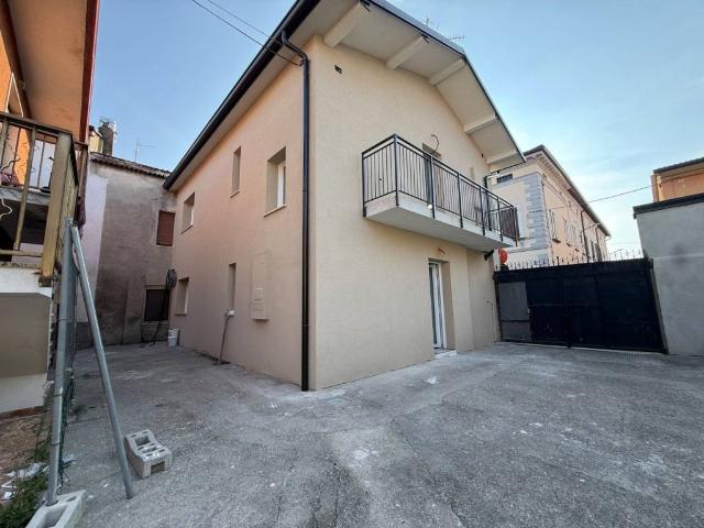 Appartamento in vendita a Castelcovati, Brescia