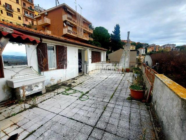 Appartamento in vendita a Sant'Agostino, Marche