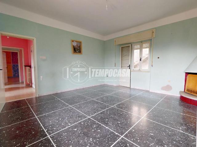 Appartamento in vendita a Sant'Agostino, Marche
