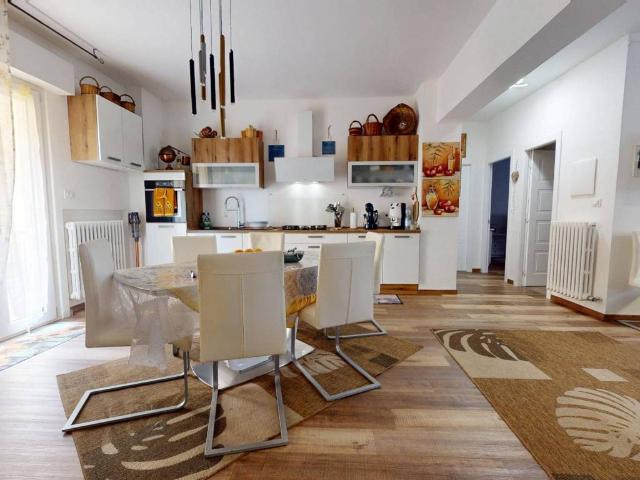 Appartamento in vendita a Figuretta, Marche