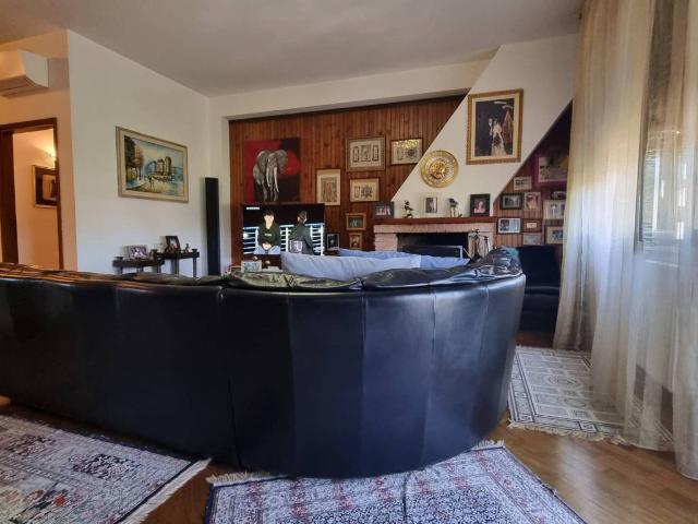 Appartamento in vendita a Acquaviva, Marche