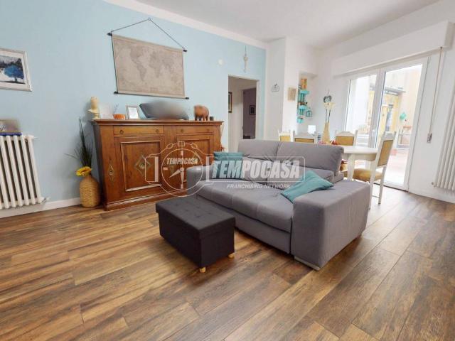 Appartamento in vendita a Figuretta, Marche