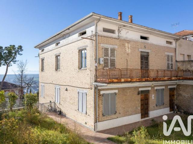 Appartamento in vendita a Sant'Agostino, Marche