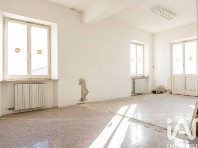 Appartamento in vendita a Sant'Agostino, Marche