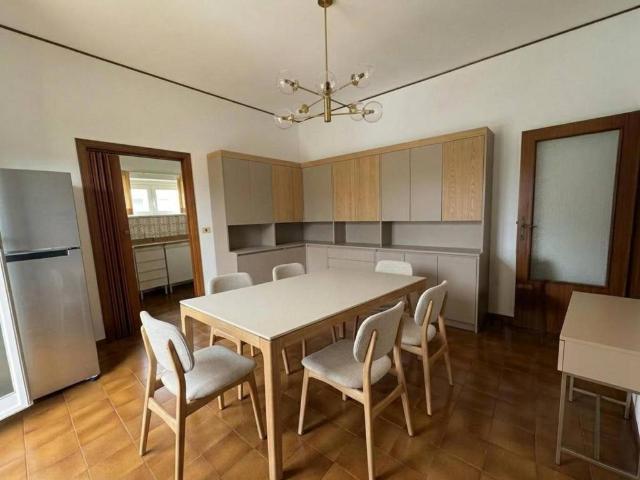 Appartamento in vendita a Sant'Agostino, Marche