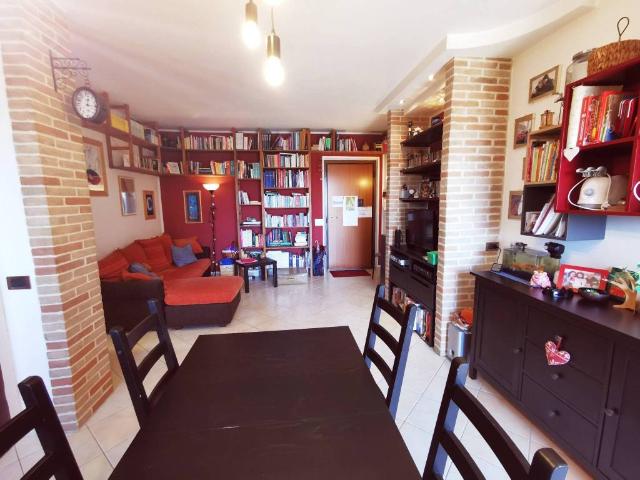Appartamento in vendita a Sant'Agostino, Marche