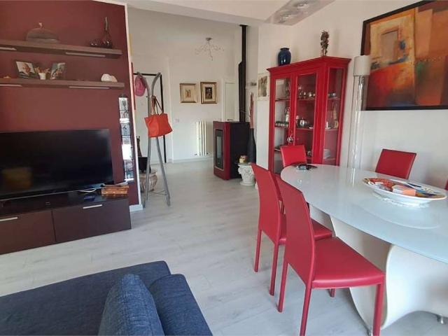 Appartamento in vendita a Figuretta, Marche