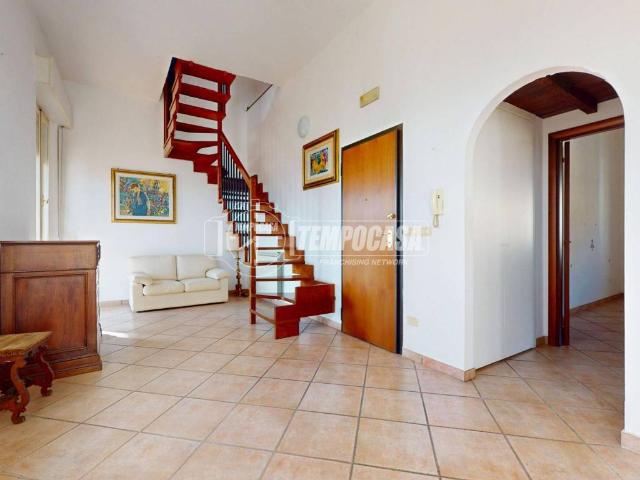 Appartamento in vendita a Figuretta, Marche