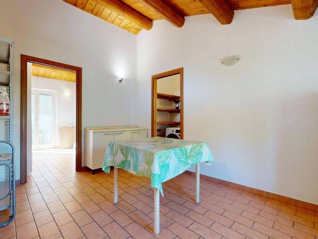 Appartamento in vendita a Figuretta, Marche