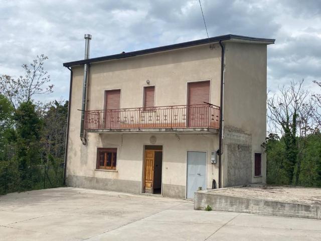 Appartamento in vendita a Castelfranci, Campania