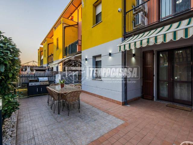 Appartamento in vendita a Unione dei comuni del Sorbara, Castelfranco Emilia
