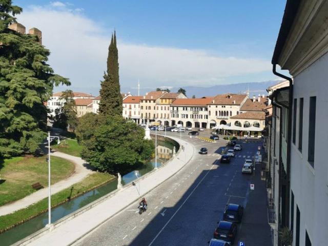 Appartamento in vendita a Castelfranco Veneto, Veneto